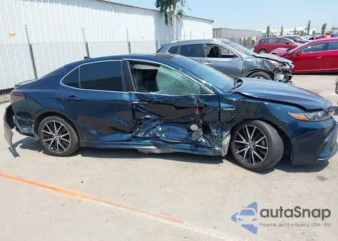 2021 Toyota Camry Se Hybrid z USA, uszkodzony, nr VIN 4T1S31AK1MU026235